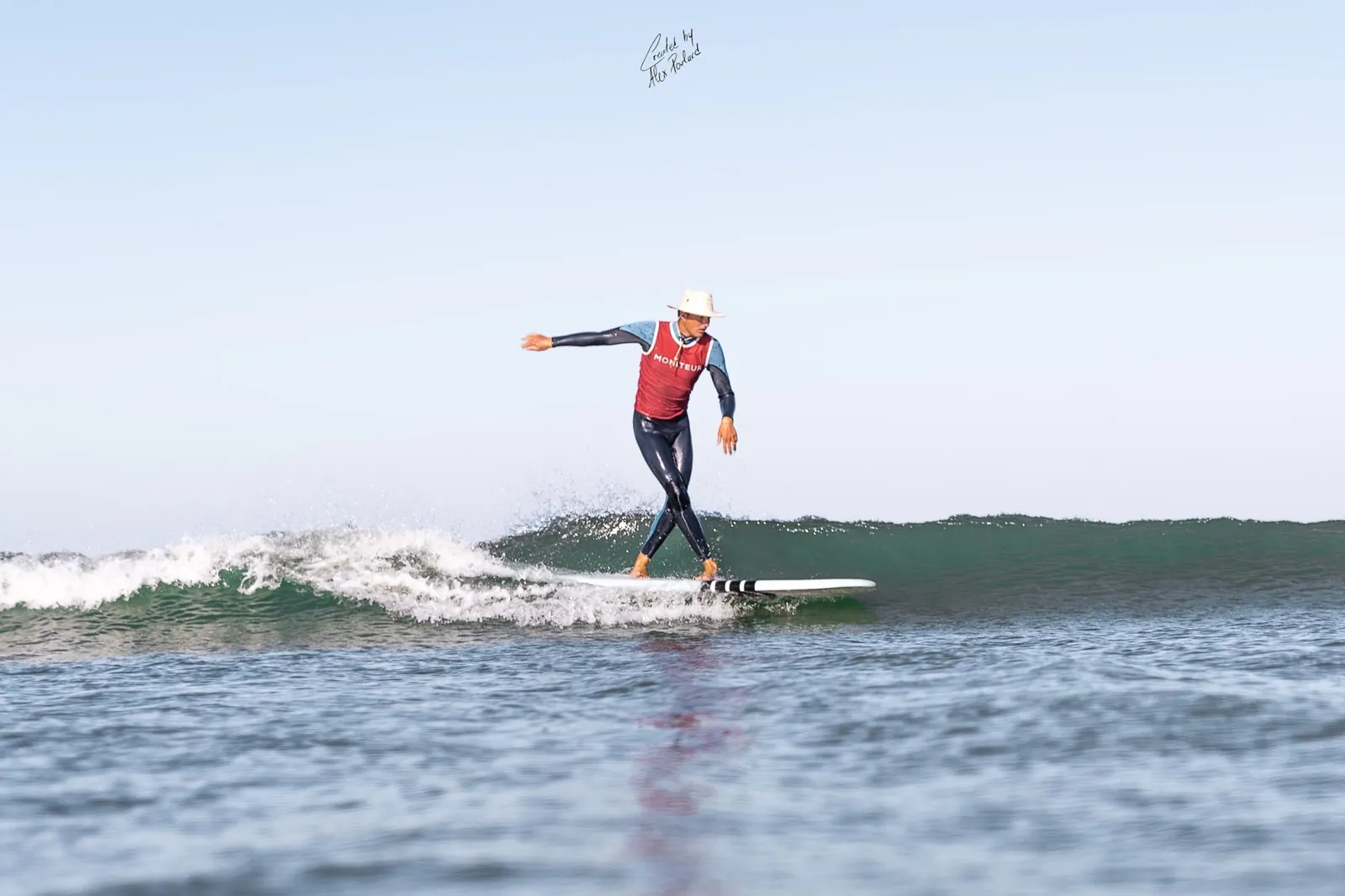 Pierre Le Quéau en noseride sur un longboard